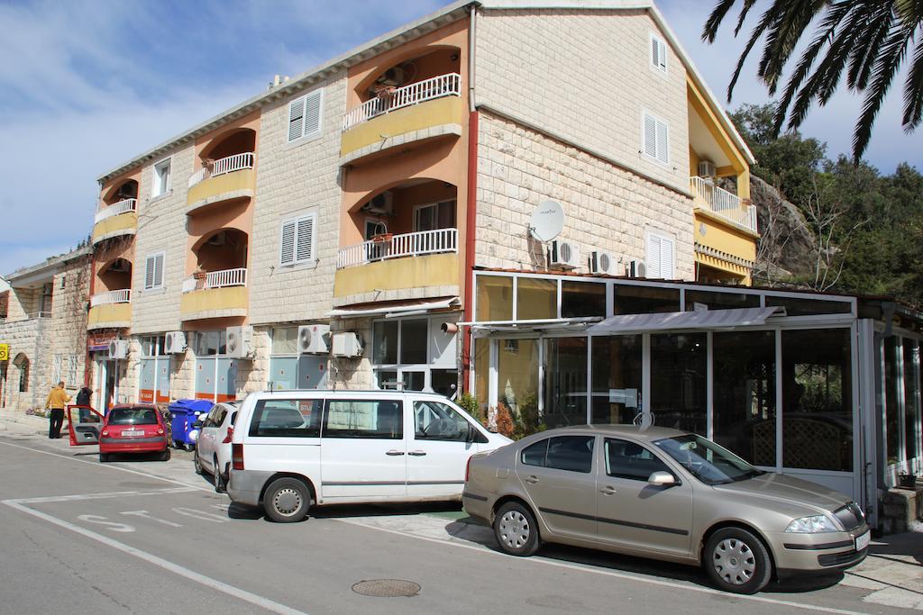 Guest House Katic Trpanj Eksteriør billede