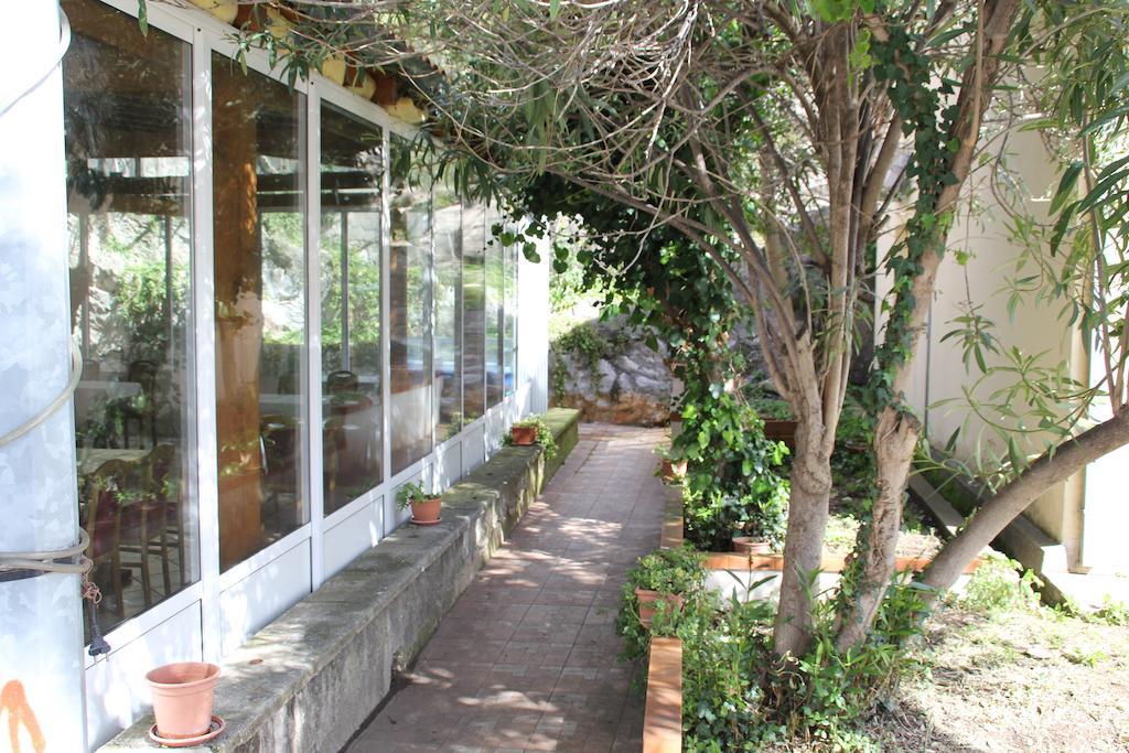 Guest House Katic Trpanj Eksteriør billede