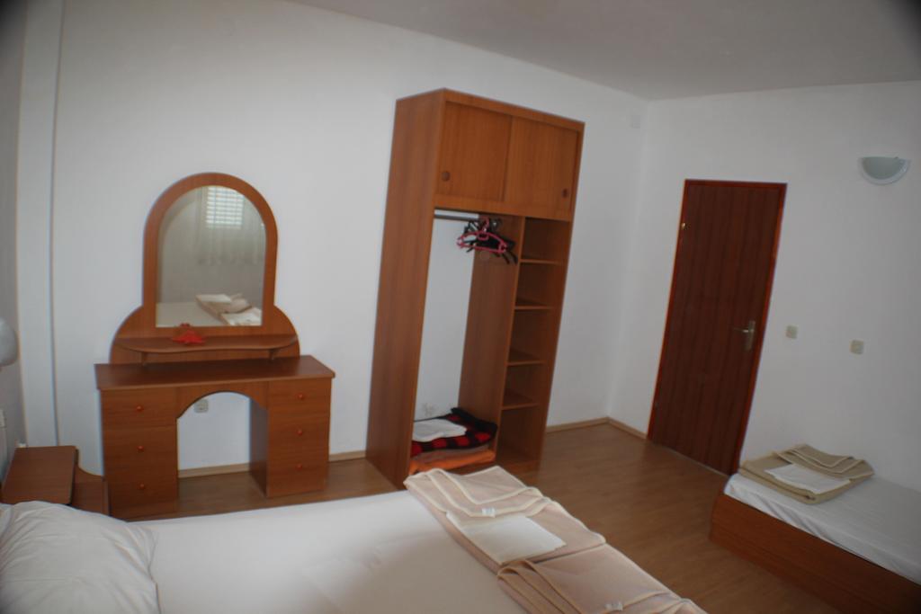 Guest House Katic Trpanj Værelse billede